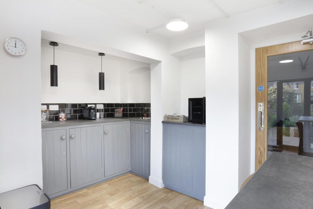 Hues - Castle Cary Hotel Bagian luar foto