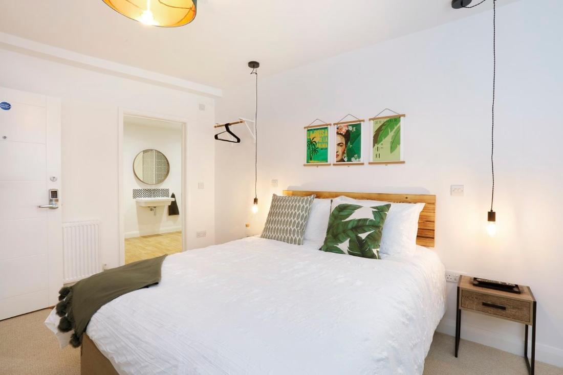 Hues - Castle Cary Hotel Bagian luar foto