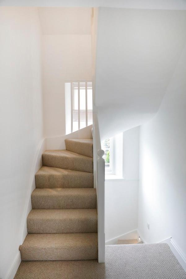 Hues - Castle Cary Hotel Bagian luar foto